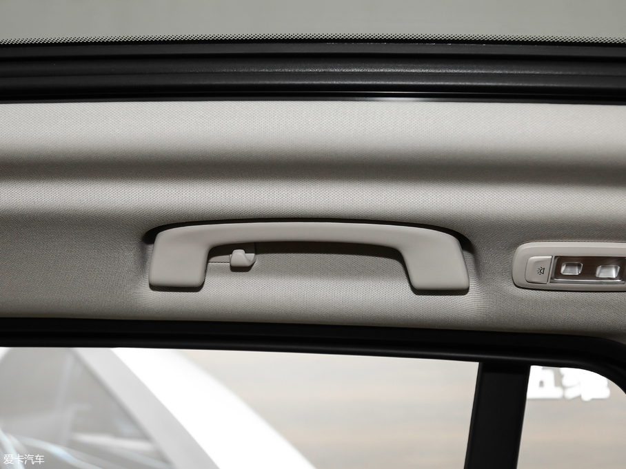 2018RX3 xDrive 30i IM\b