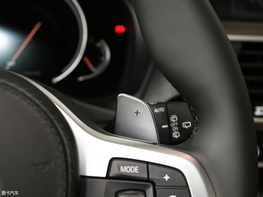 2018RX3 xDrive 30i IM\b