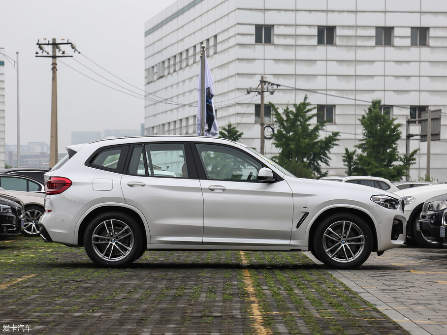 2018RX3 xDrive 30i I(lng)M\b