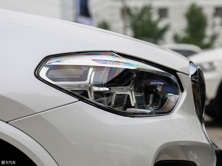 2018RX3 xDrive 30i I(lng)M\(yn)(dng)b