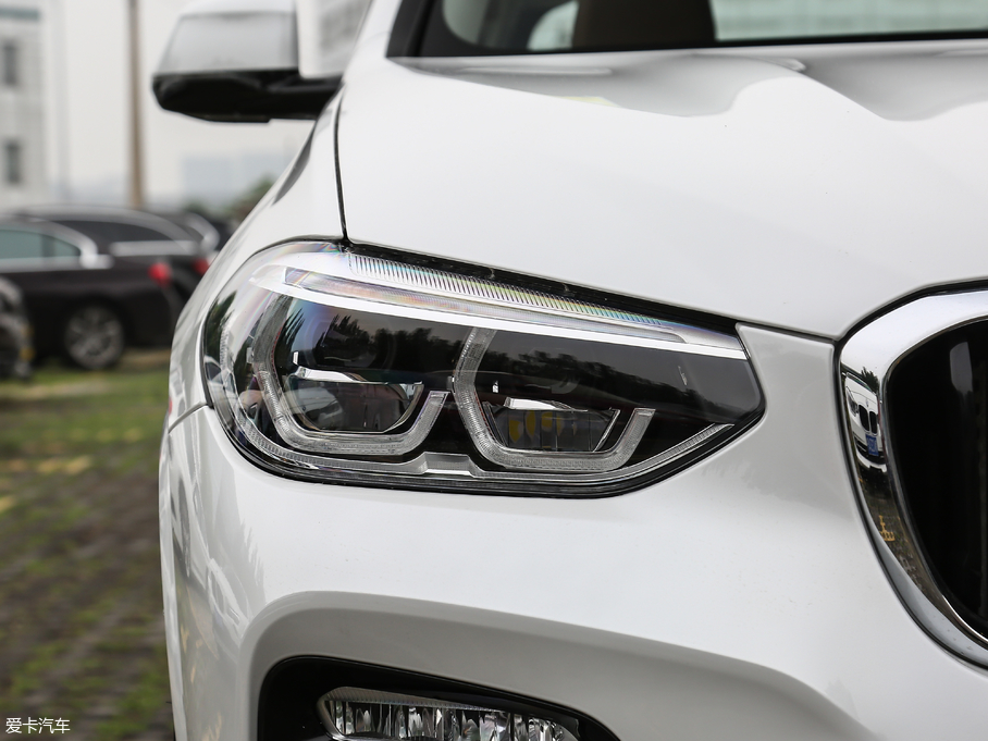 2018RX3 xDrive 30i I(lng)M\b