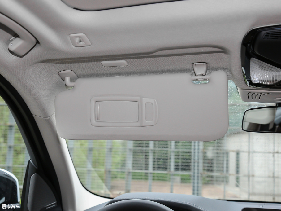 2018RX3 xDrive 30i IM\b