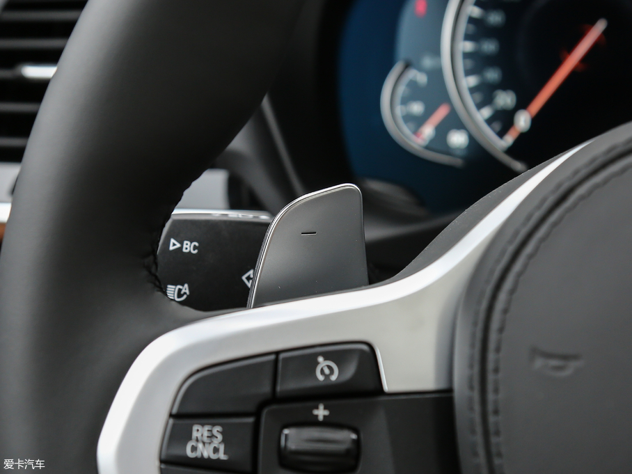 2018RX3 xDrive 30i IM\b