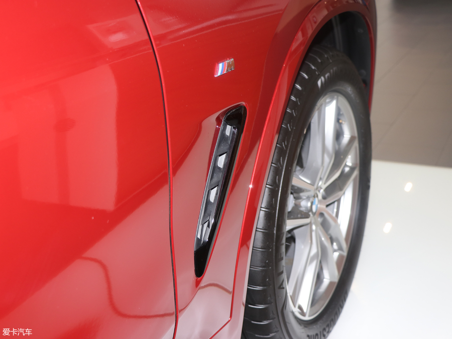 2018RX3 xDrive 30i IM\b