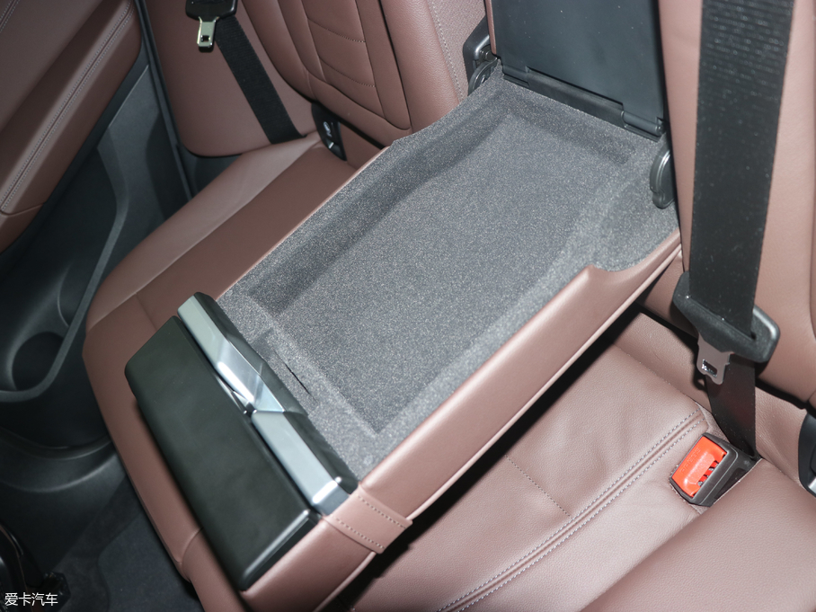 2018RX3 xDrive 30i IM\b