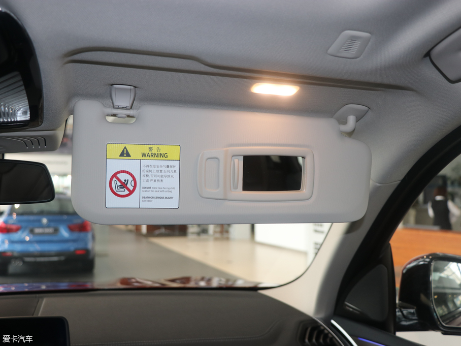 2018RX3 xDrive 30i IM\b