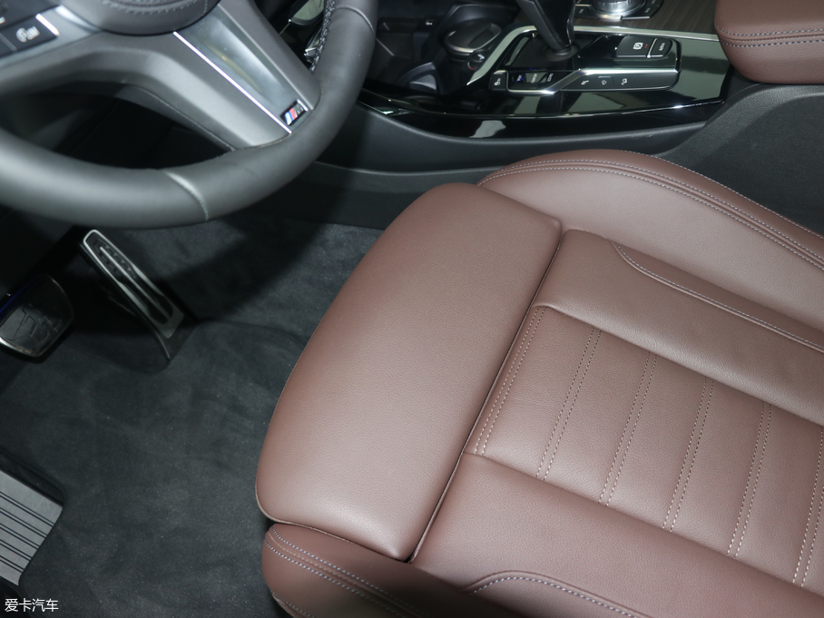 2018RX3 xDrive 30i IM\b