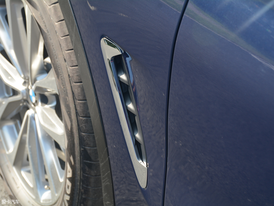 2018RX3 xDrive 25i Ab