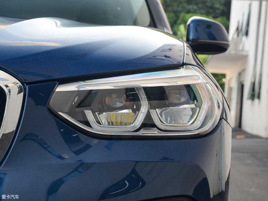 2018RX3 xDrive 25i Ab