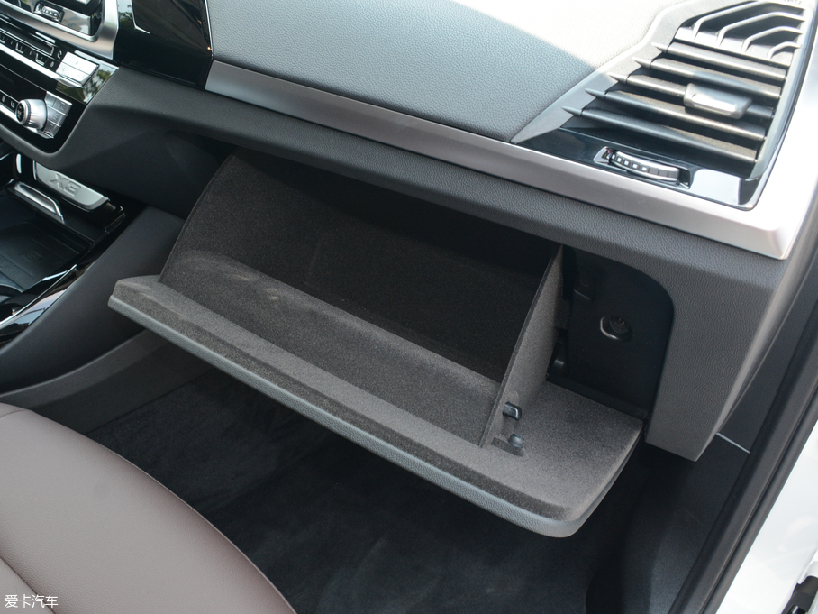 2018RX3 xDrive 25i M\b