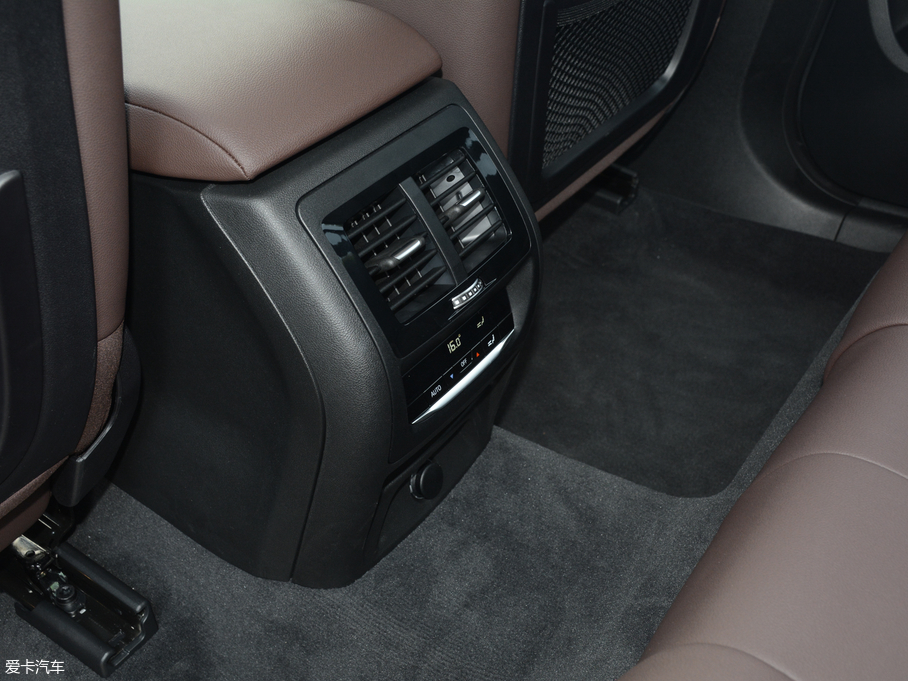 2018RX3 xDrive 25i M\b