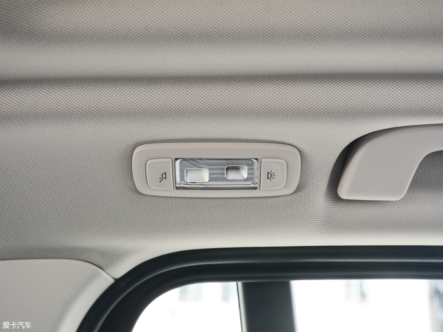 2018RX3 xDrive 25i M\b