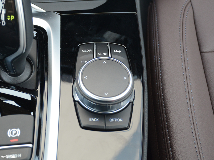 2018RX3 xDrive 25i M\b