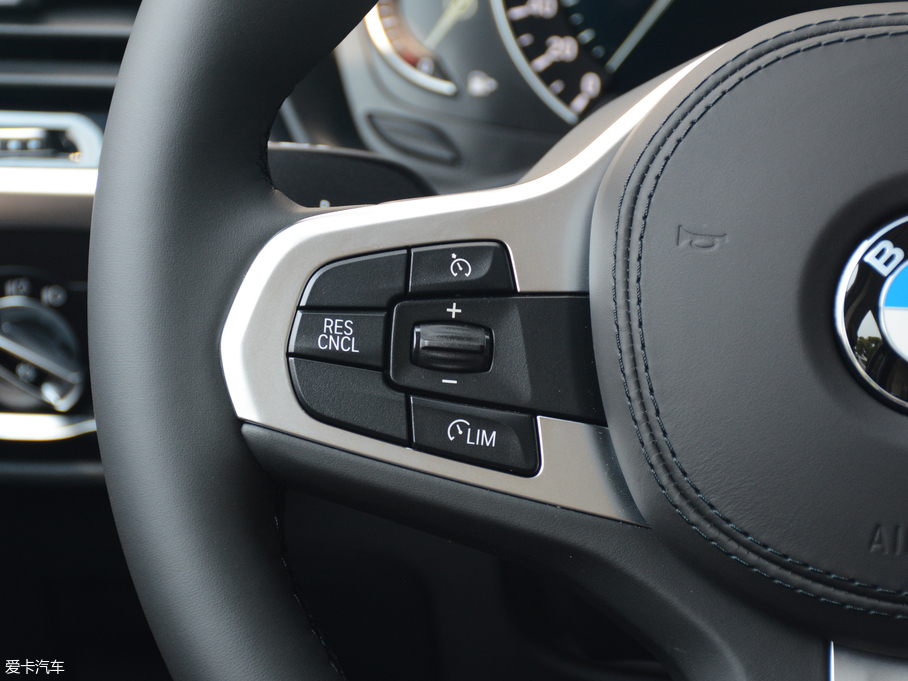 2018RX3 xDrive 25i M\(yn)b