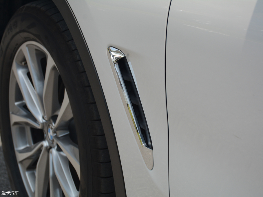 2018RX3 xDrive 25i Ab