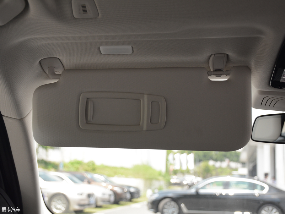 2018RX3 xDrive 25i Ab