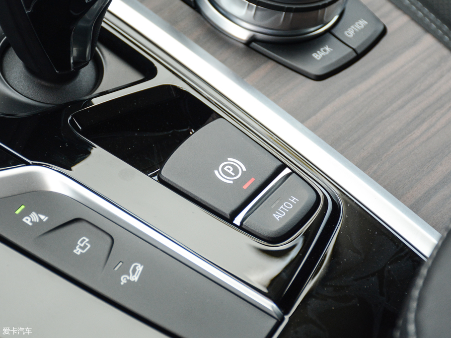 2018RX3 xDrive 25i Ab