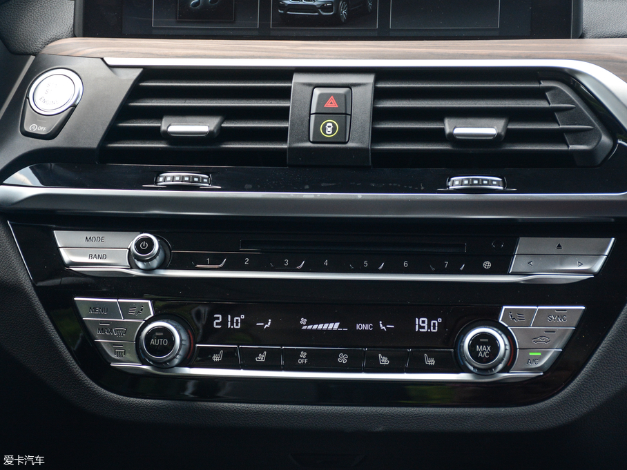 2018RX3 xDrive 25i Ab