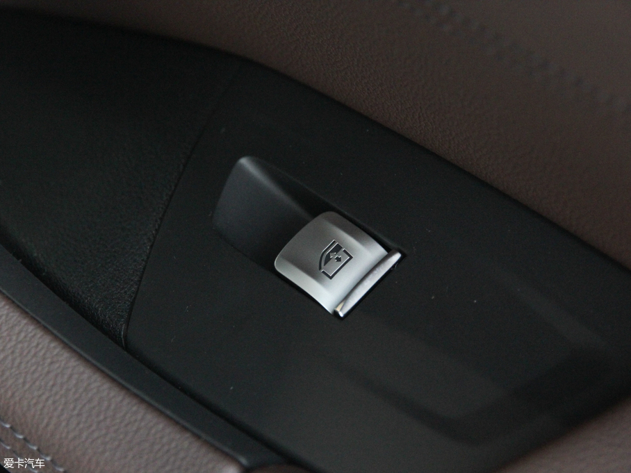 2018RX3 xDrive 28i Ab