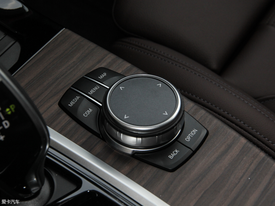 2018RX3 xDrive 28i Ab