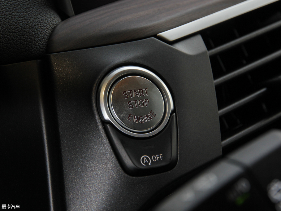 2018RX3 xDrive 28i Ab