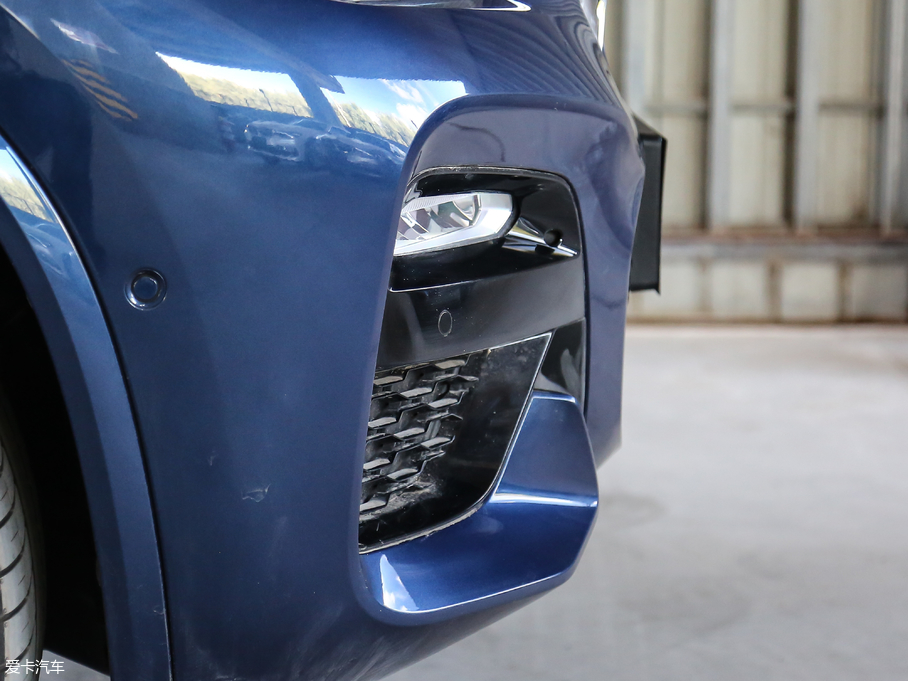 2018RX3 xDrive 28i M\b