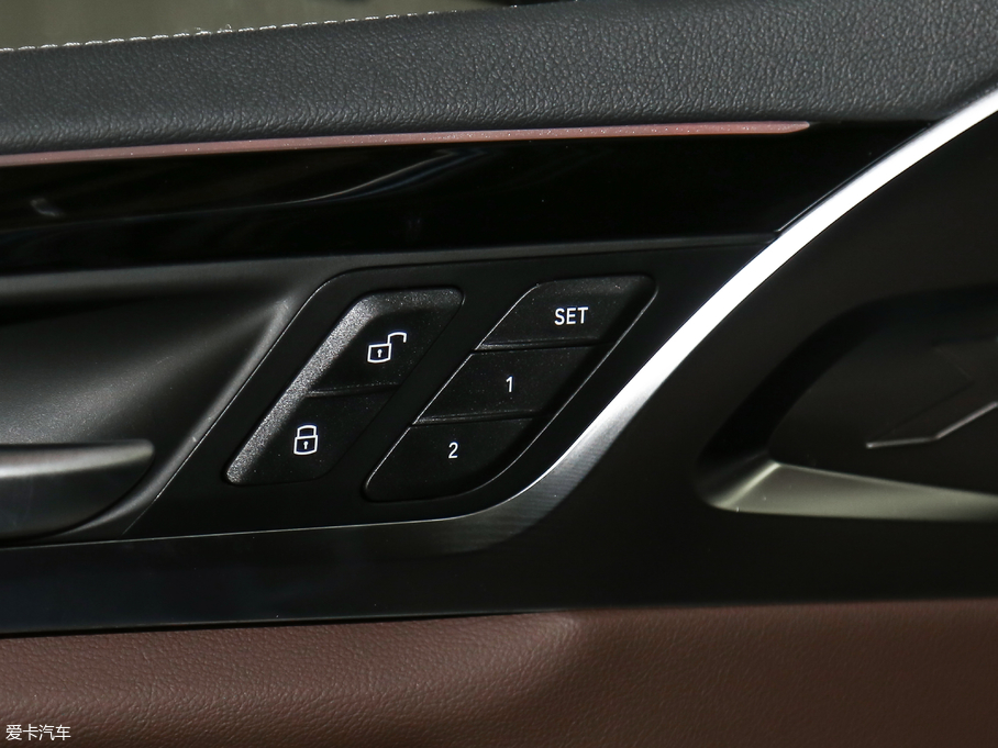 2018RX3 xDrive 28i M\b