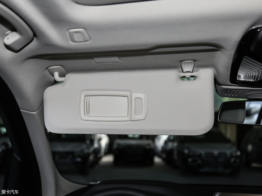 2018RX3 xDrive 28i M\b