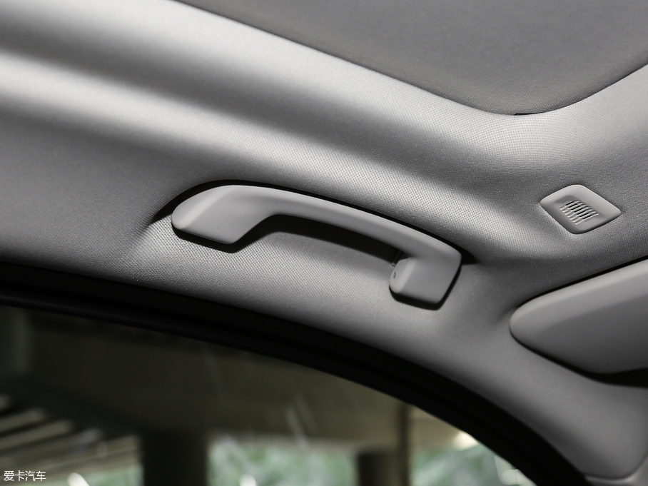 2018RX3 xDrive 28i M\b