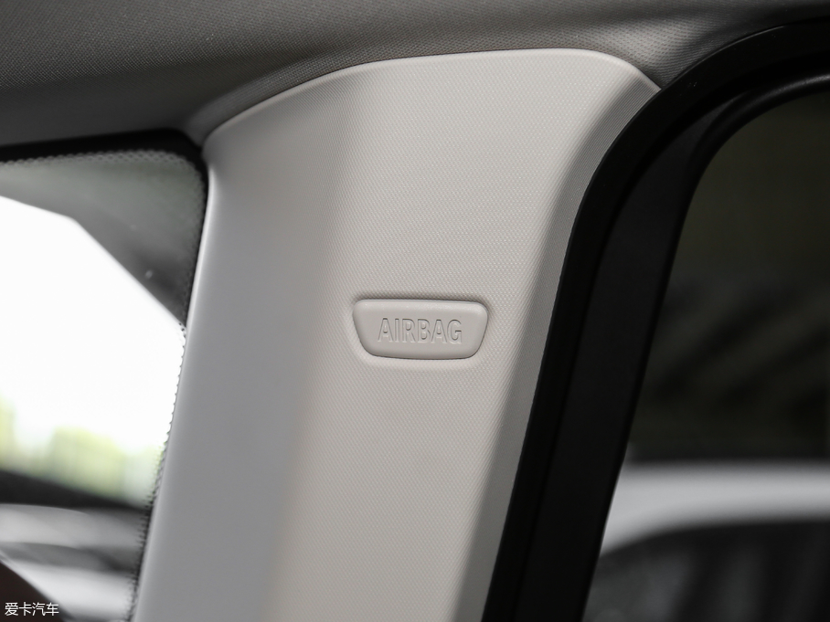 2018RX3 xDrive 28i M\b