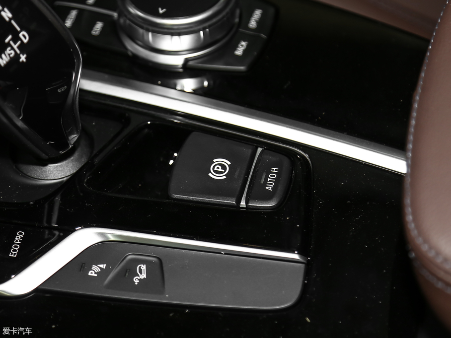 2018RX3 xDrive 28i M\b