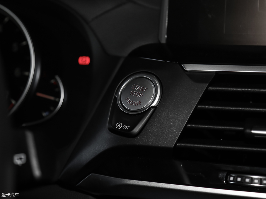 2018RX3 xDrive 28i M\b