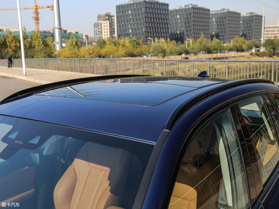 2018RX3 xDrive 30i M\b