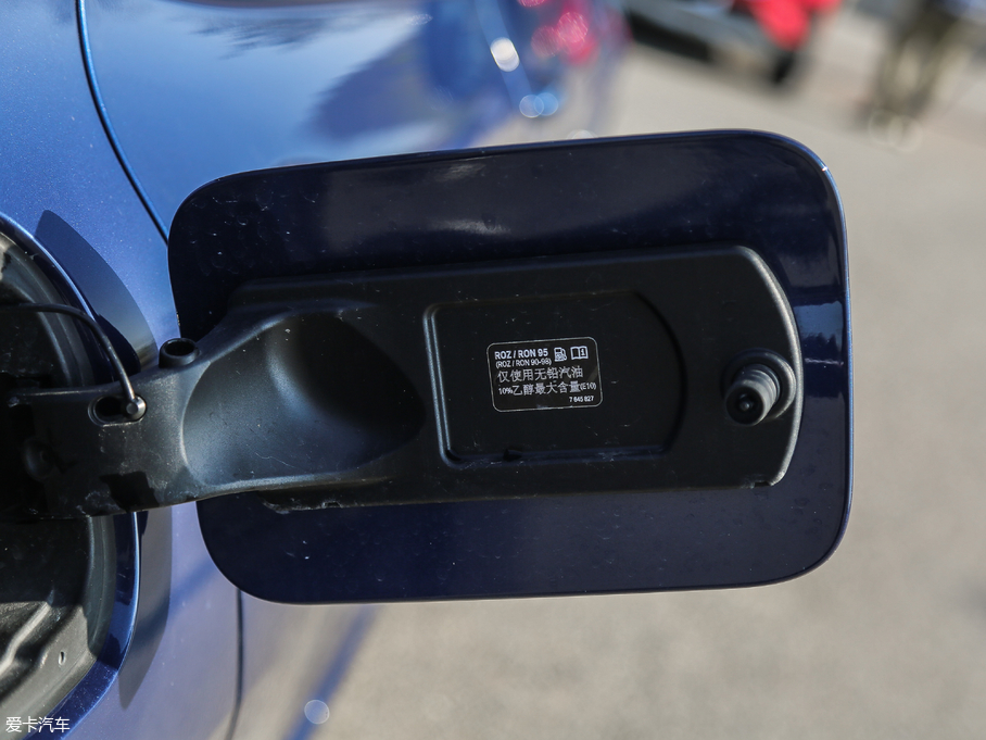 2018RX3 xDrive 30i M\(yn)b