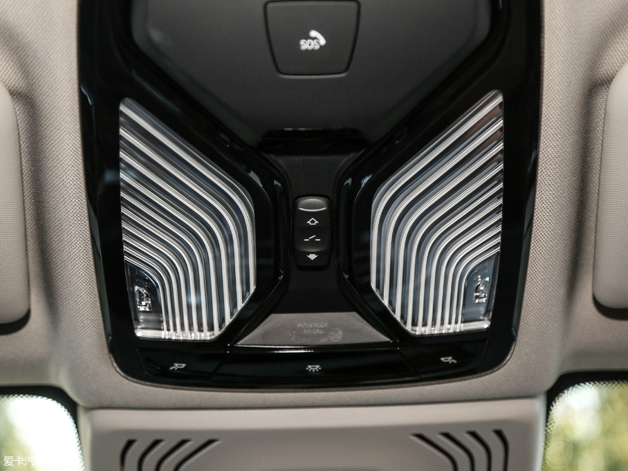 2018RX3 xDrive 30i M\b