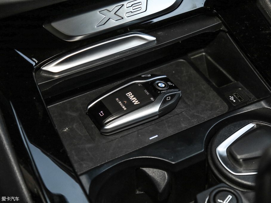 2018RX3 xDrive 30i M\b