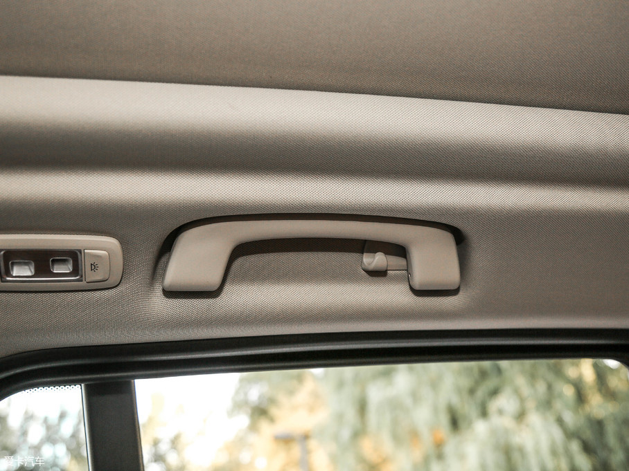 2018RX3 xDrive 30i M\b