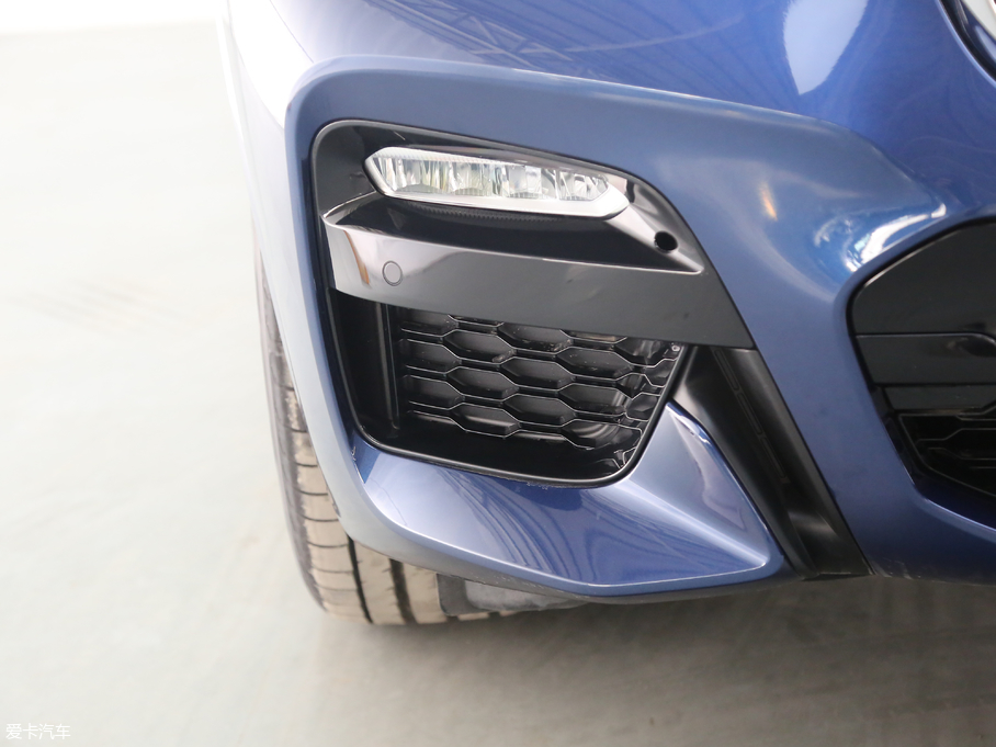 2018RX3 xDrive 25i M\b