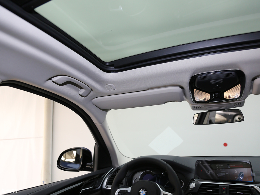 2018RX3 xDrive 25i M\b