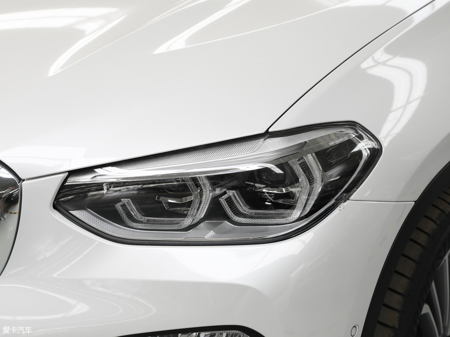 2018RX3 xDrive 28i Ab