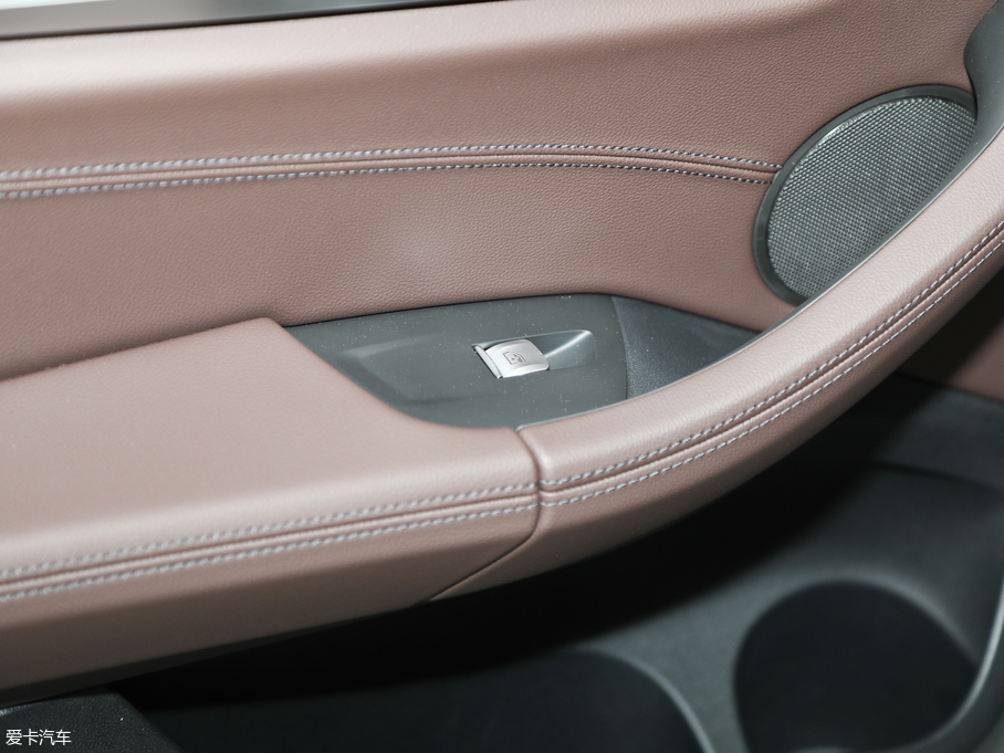 2018RX3 xDrive 28i Ab