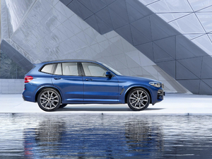 2018xDrive 30i M\b w^