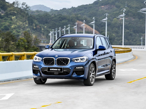 2018xDrive 30i M\b w^