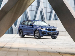 2018xDrive 30i M\b w^