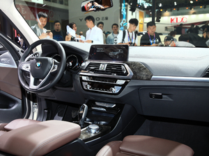 2018xDrive 25i Ab п؅^