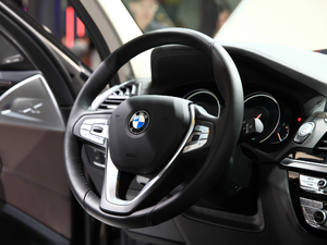 2018xDrive 25i Ab п؅^