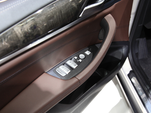 2018xDrive 25i Ab п؅^