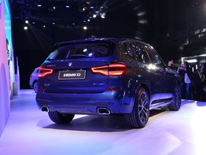 2018xDrive 30i M\b w^