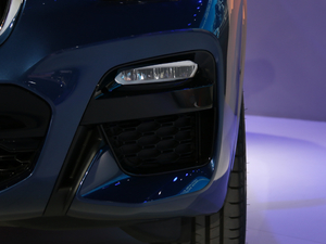 2018xDrive 30i M\b ^