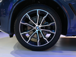 2018xDrive 30i M\b ^